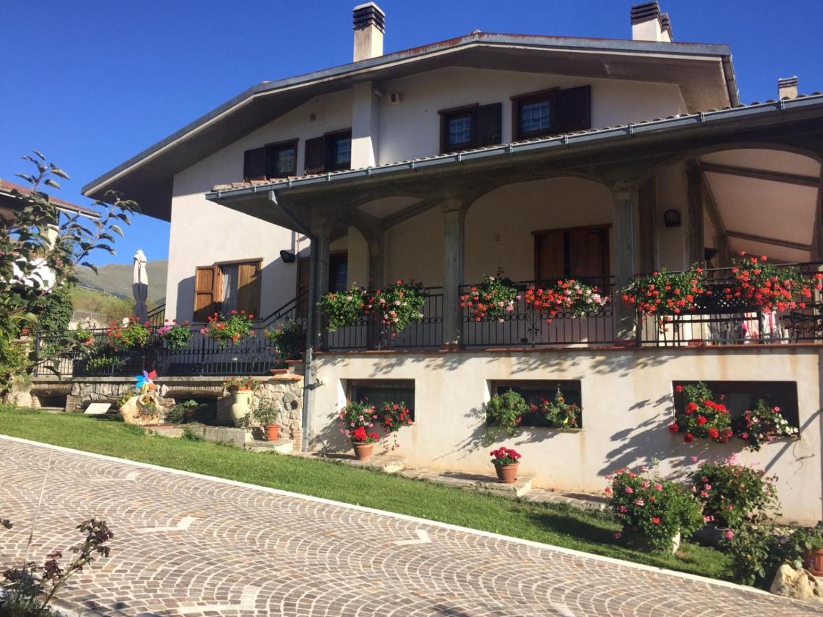 Il Frutteto Bed & Breakfast Assergi Exterior photo